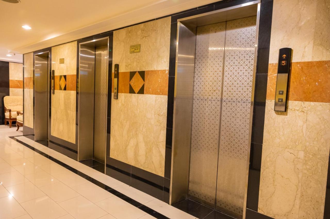 Three 888 Hotel Dubai Luaran gambar