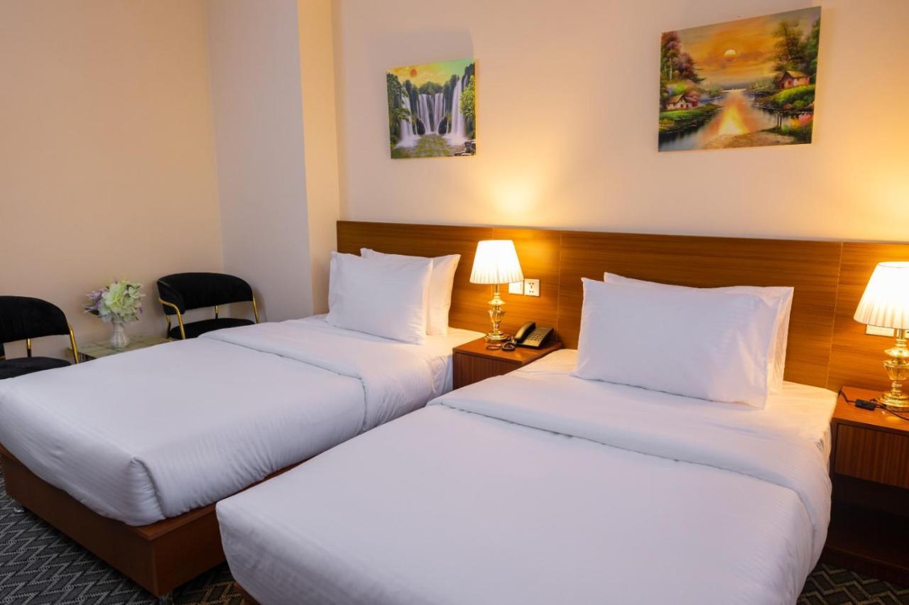 Three 888 Hotel Dubai Luaran gambar
