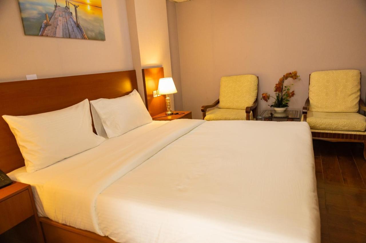 Three 888 Hotel Dubai Luaran gambar