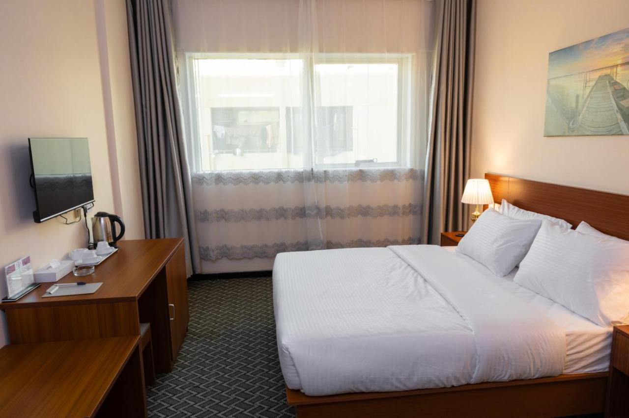 Three 888 Hotel Dubai Luaran gambar
