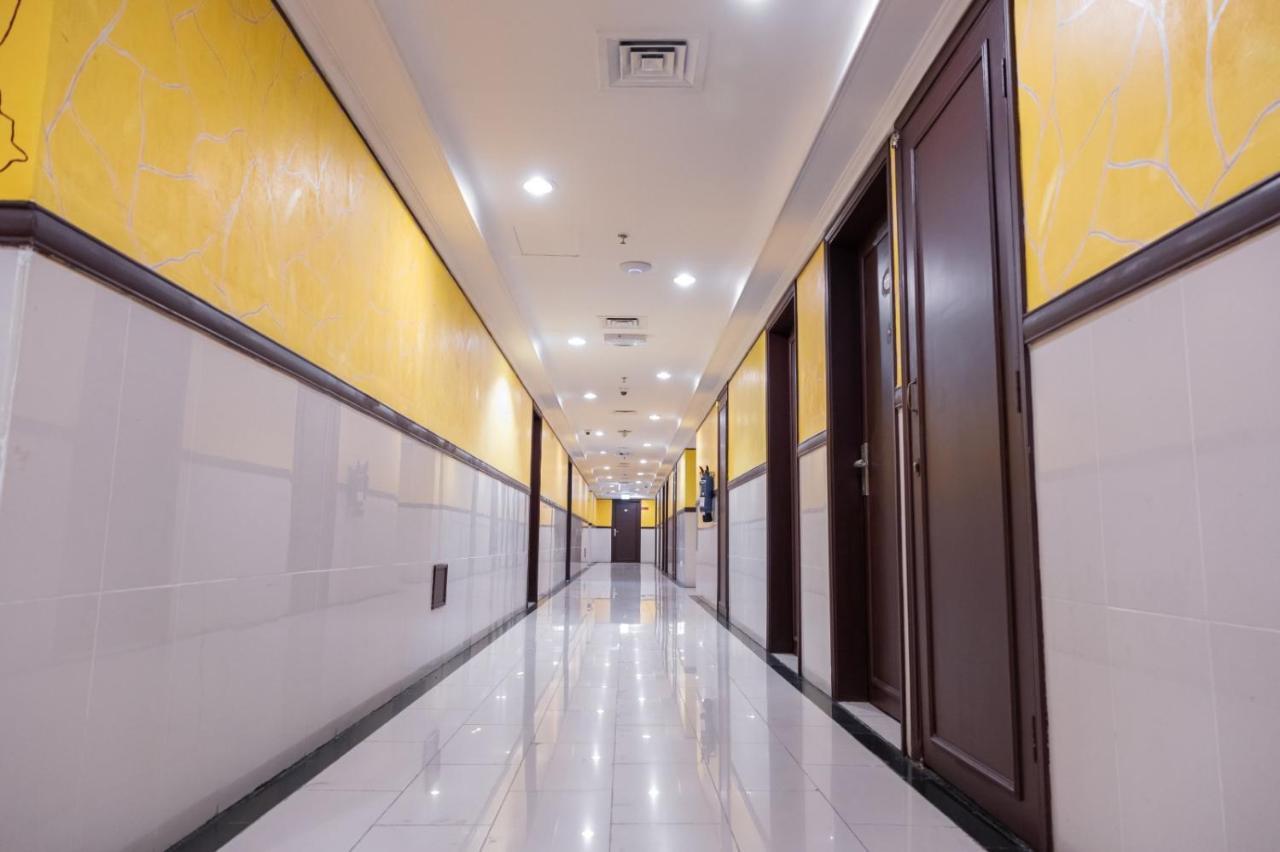 Three 888 Hotel Dubai Luaran gambar