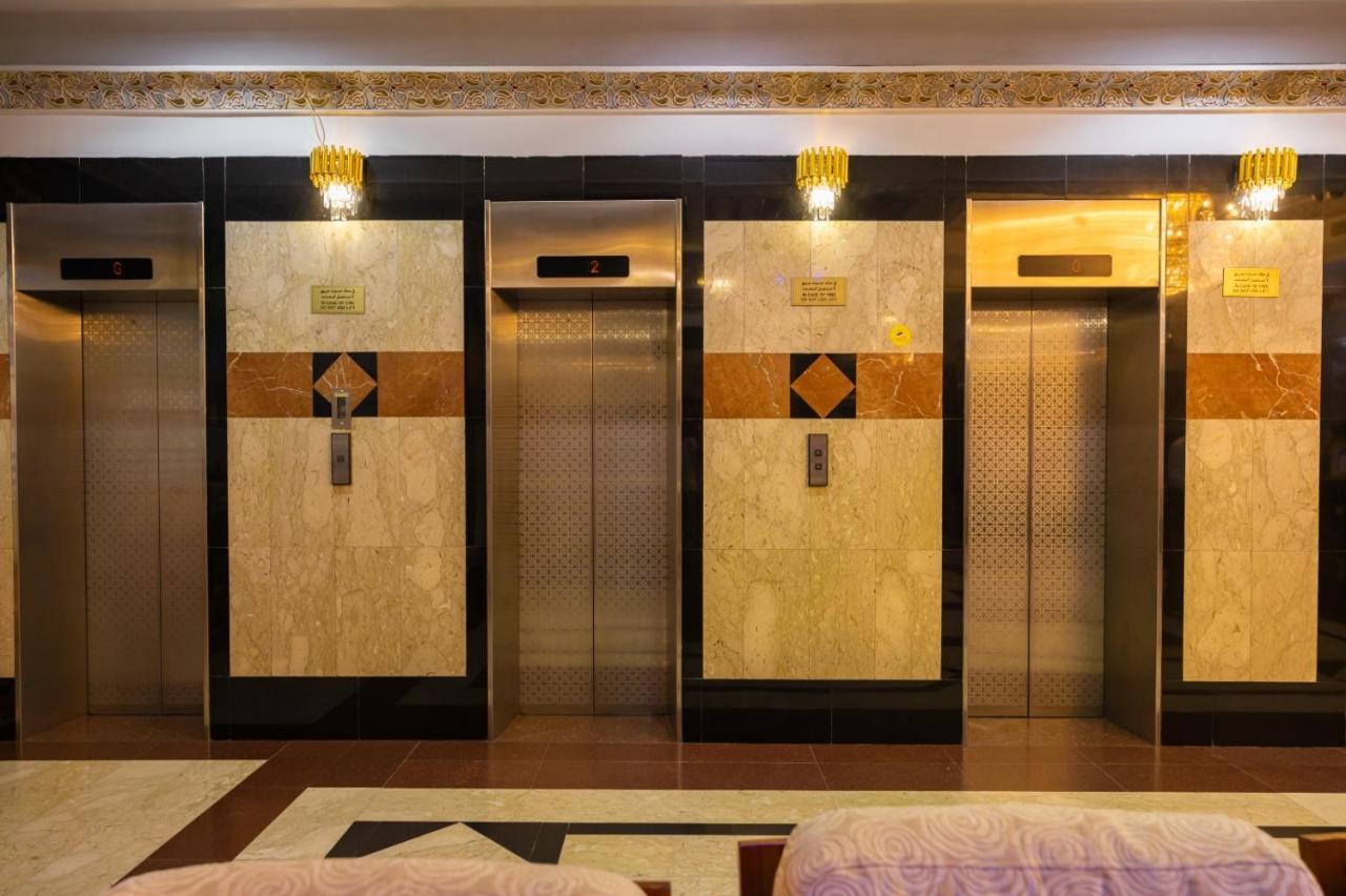 Three 888 Hotel Dubai Luaran gambar