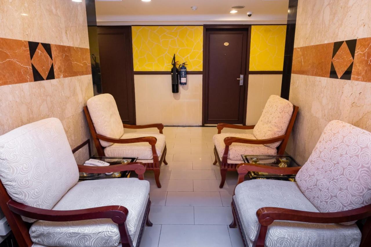 Three 888 Hotel Dubai Luaran gambar
