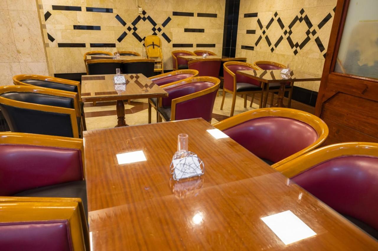 Three 888 Hotel Dubai Luaran gambar