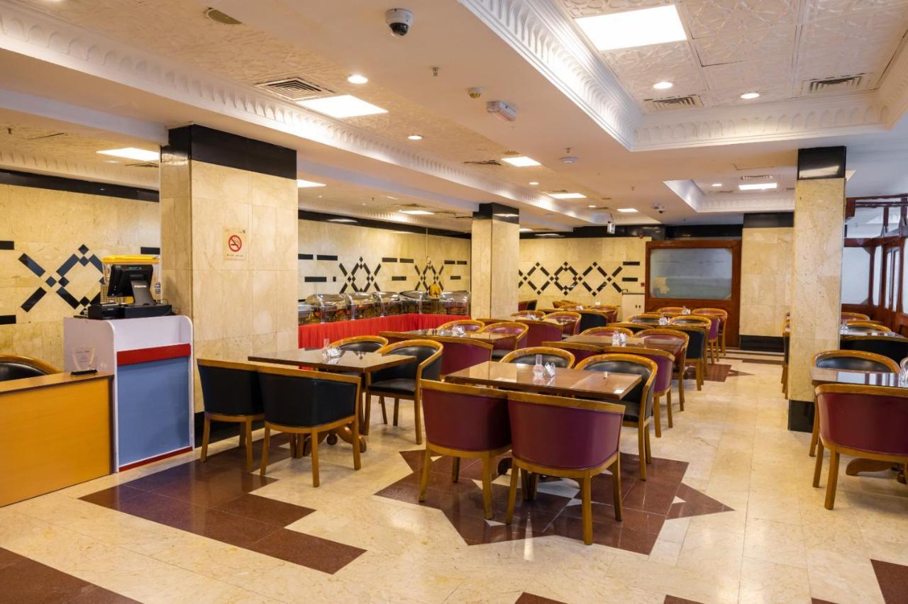 Three 888 Hotel Dubai Luaran gambar