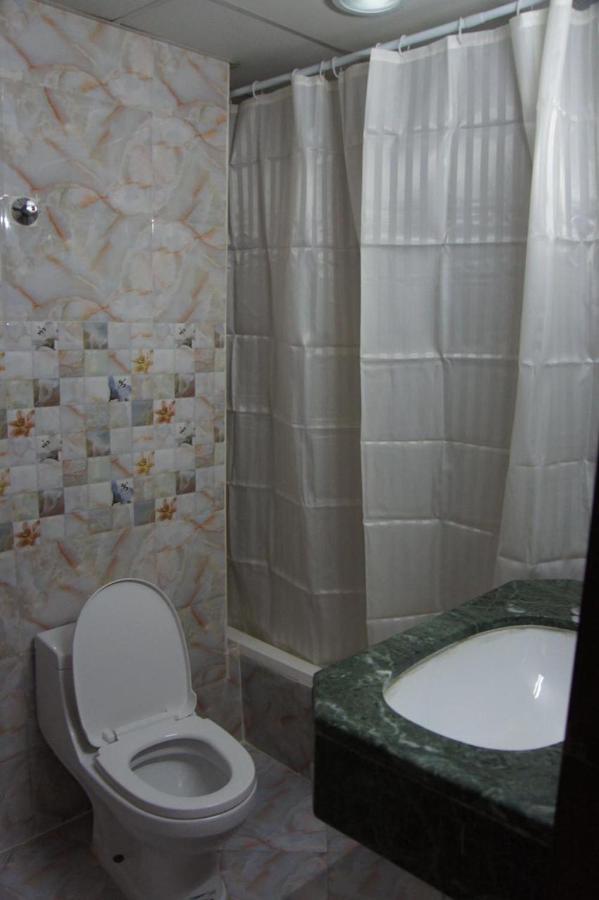 Three 888 Hotel Dubai Luaran gambar